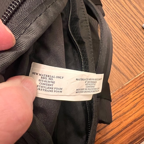 Incase Crosstown Backpack - 20L - Picture 8 of 9